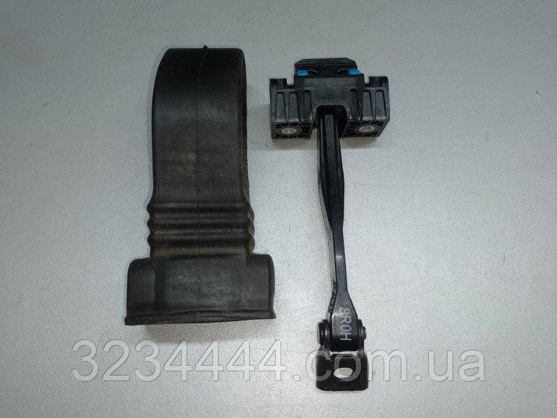 Обмежувач дверей Audi Q5 08-16 8R CPMB 2.0 TFSI 2015 задн. (б/у)
