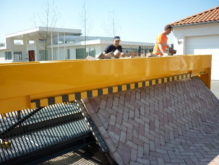 Машина для укладання тротуарної плитки ціна