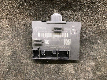 Блок керування дверей AUDI