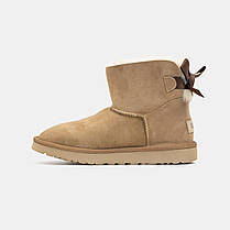 Зимові Жіночі Черевики UGG Classic Mini Bailey Bow Light Brown / УГГ Класік Міні Бейлі Боу Світло Чорні, фото 2