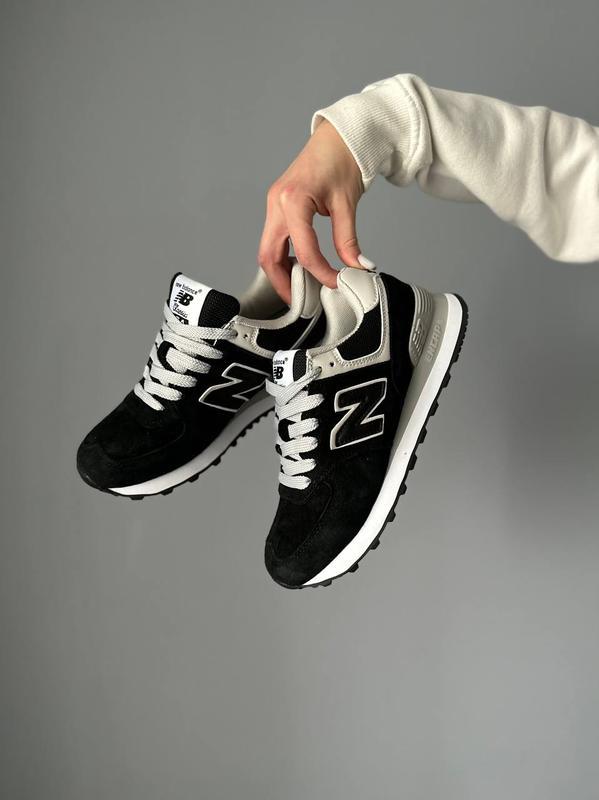 Кросівки New Balance 574 чорні з білою підошвою