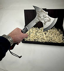 Сокира "Вовк" у подарунковому кейсі