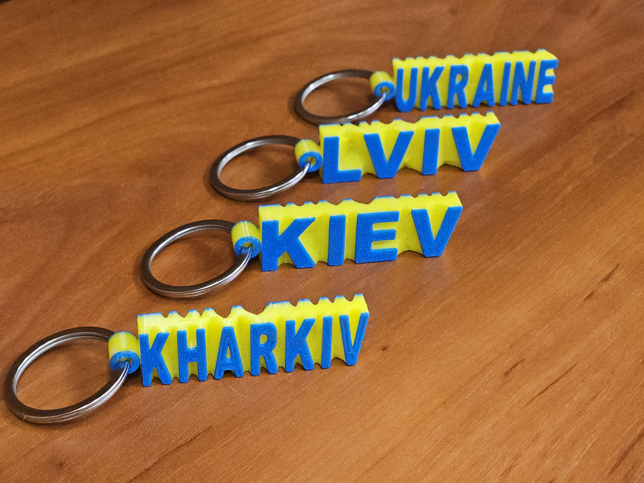 Іменний брелок для ключів з вашим ім'ям або прізвищем і телефоном під замовлення з кільцем 4шт.