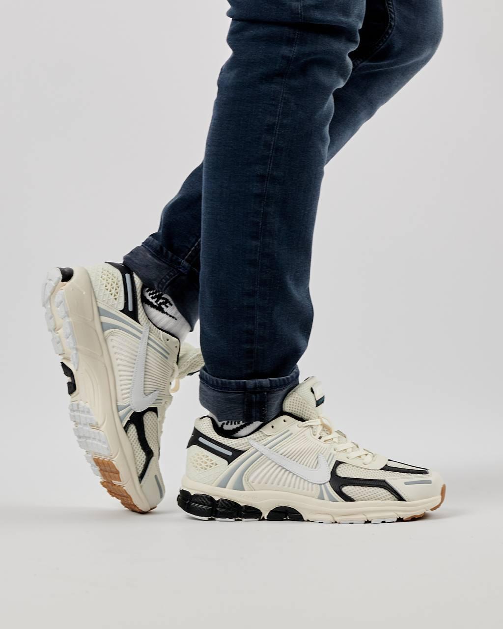 Чоловічі кросівки шкіряні текстиль Nike Vomero 5 New Beige Black, кеди чоловічі Найк бежеві. Чоловіче взуття