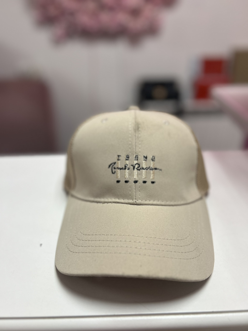 Кепка бежева з написом, фото 1