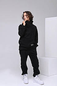 Чорний однотонний спортивний костюм на хлопчика