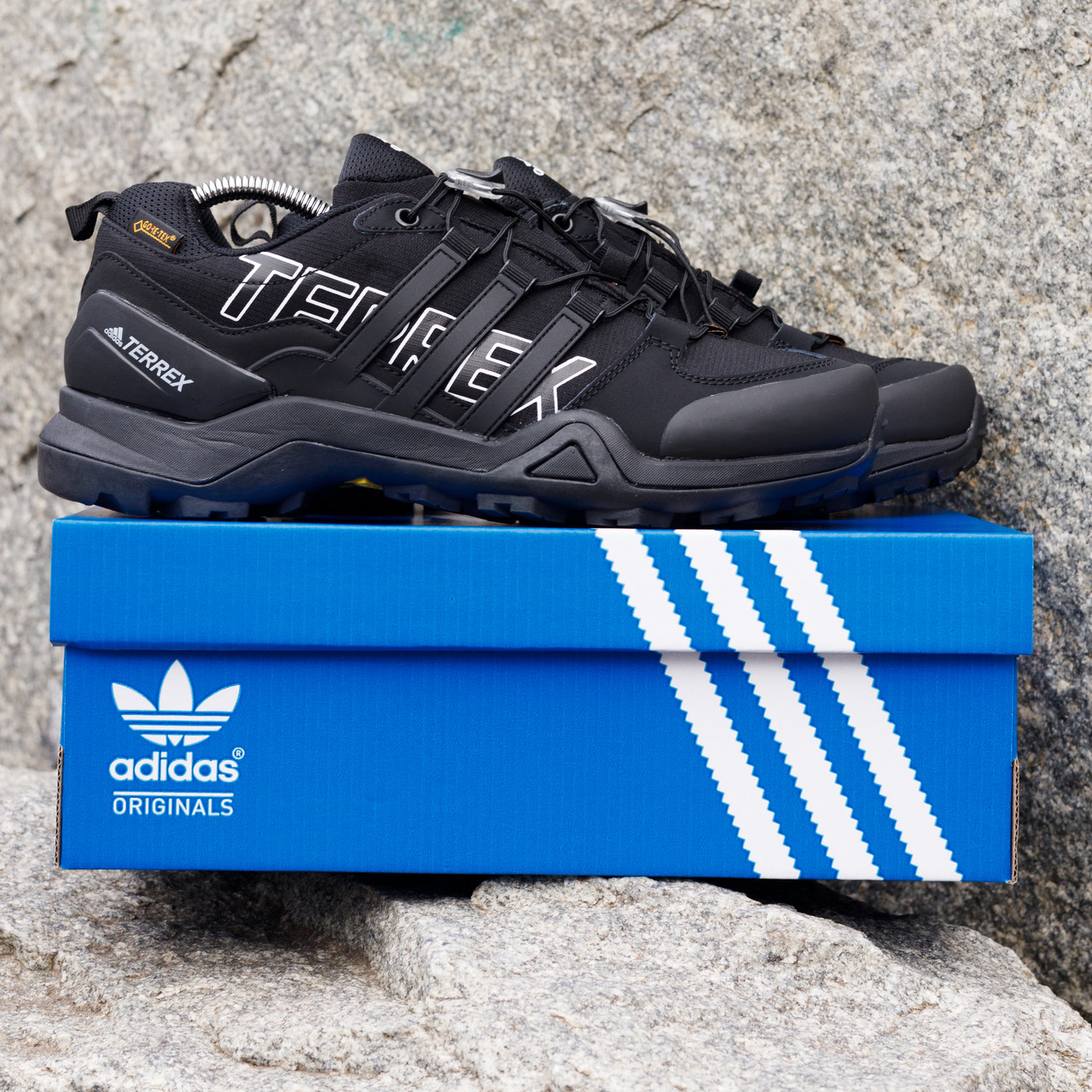 ТЕРМО Зимові Adidas Terrex Чоловічі Кросівки повністю чорні, фото 1