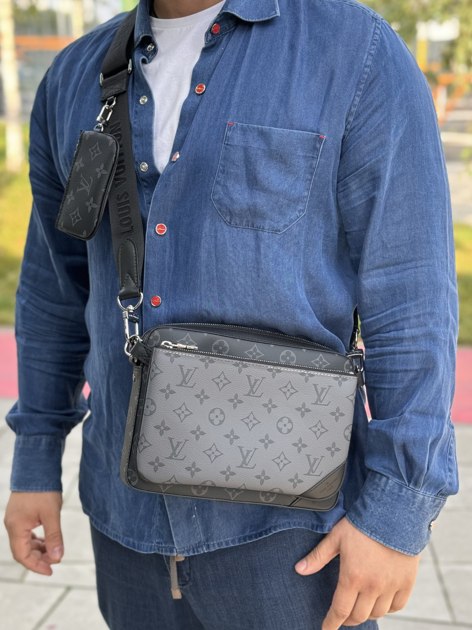 Чоловіча сумка через плече Louis Vuitton TRIO MESSENGER (Луї Віттон)