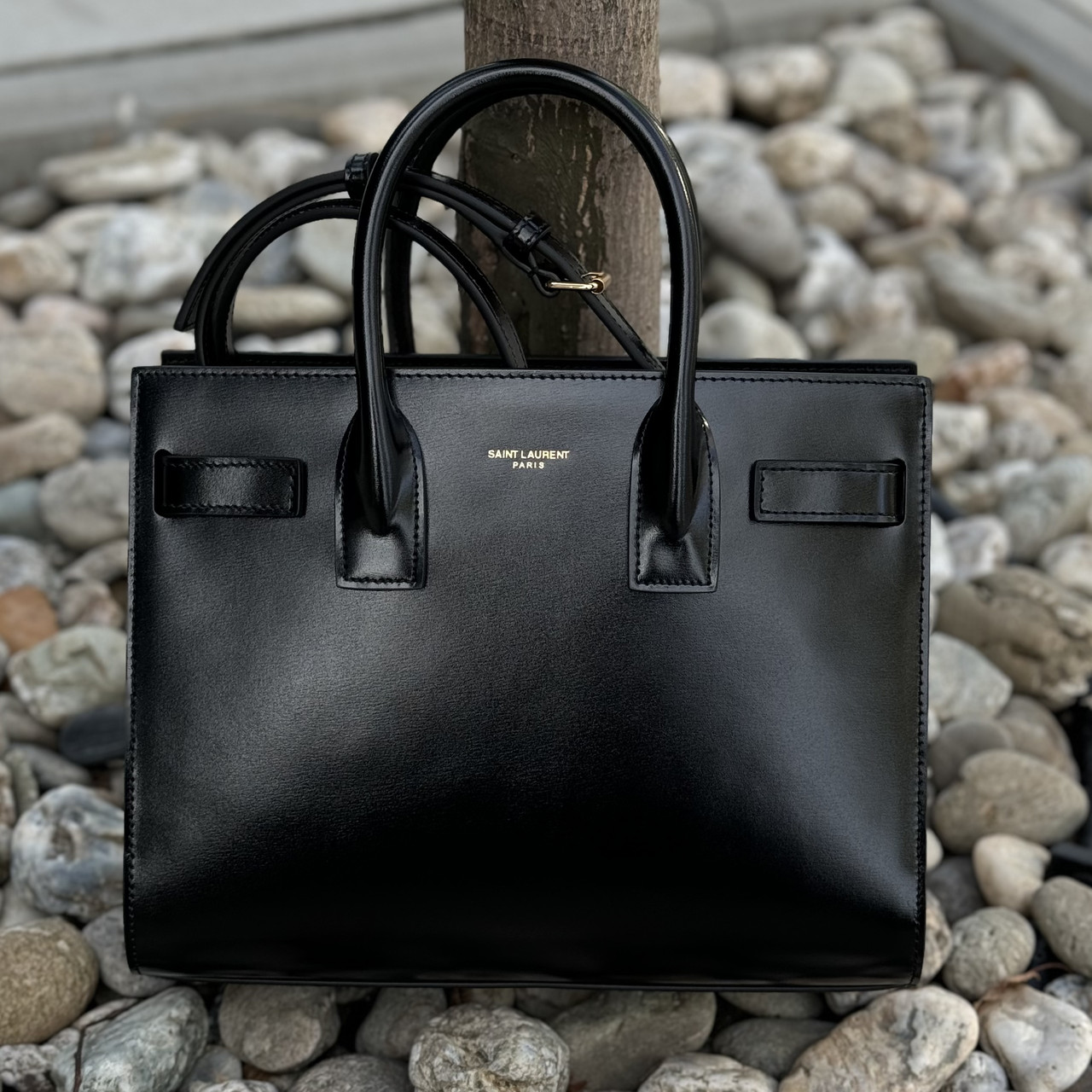 Жіноча сумка Sac de Jour Nano YSL