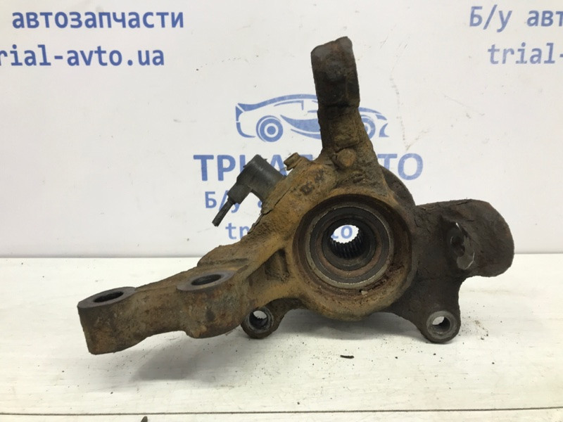 Кулак поворотний правий зі маточкою Toyota Avensis T25 2.0 DIESEL 1CDFTV 2003 (б/в), фото 1