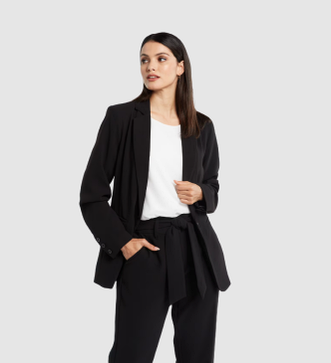 Костюми жіночі