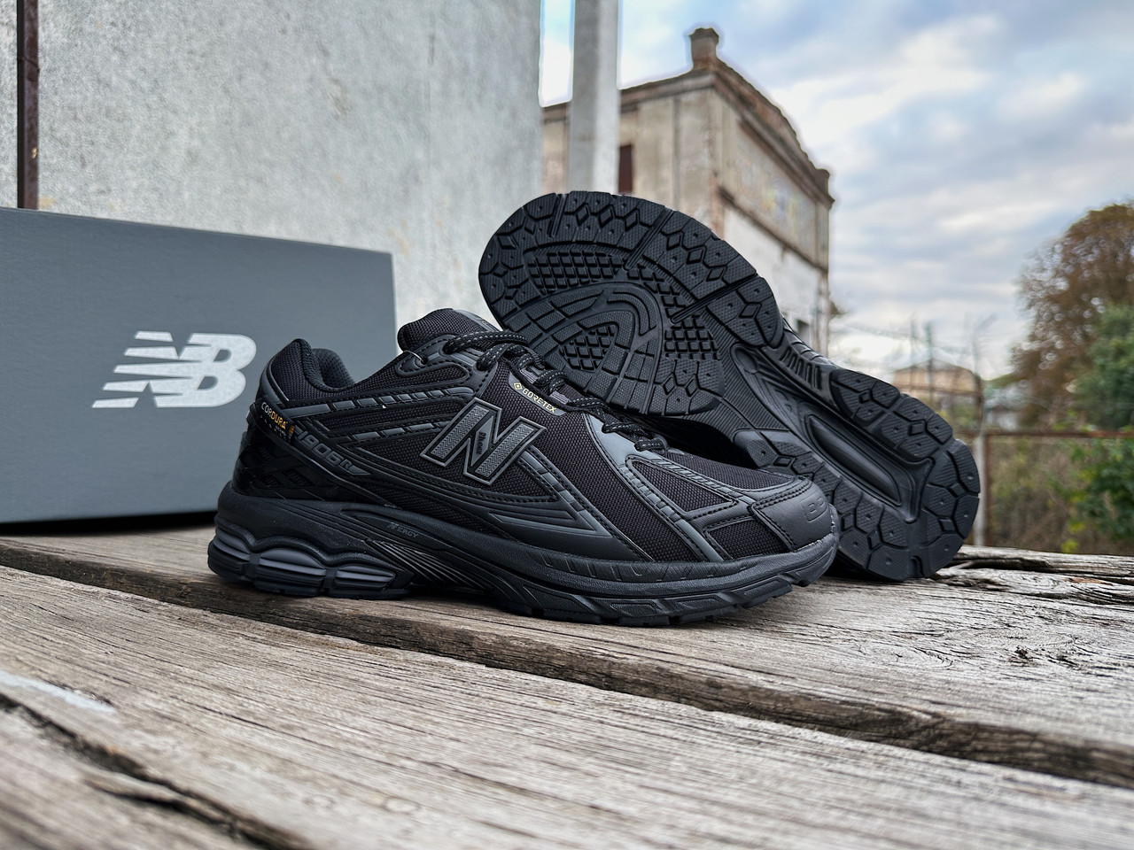 Чоловічі кросівки New Balance 1906R Cordura Gore-Tex Black Grey чорні з сірим водонепроникні