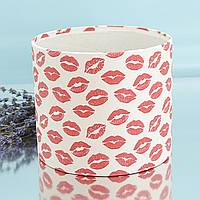 Шляпна коробка "Губи" 16 см