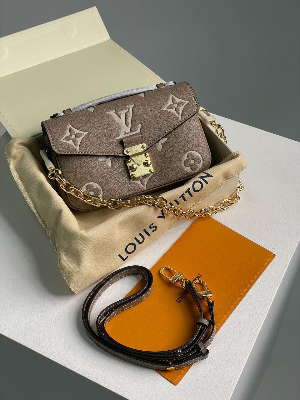 Шкіряна жіноча сумочка пошет Louis Vuitton Métis East Wes бежева, фото 1
