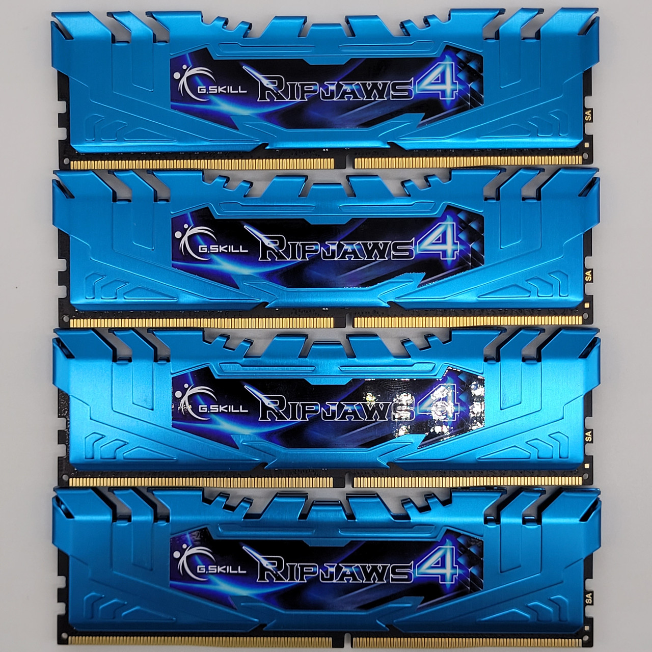 Комплект оперативної пам'яті G.Skill Ripjaws4 DDR4 16Gb 2666MHz PC4-21300U 1R8 CL16 (F4-2666C16Q-16GRB) Б/В