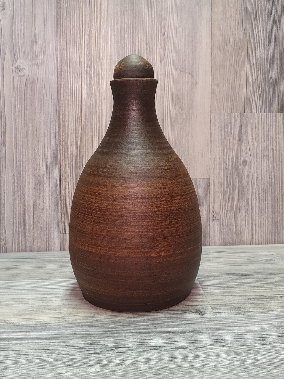 Штоф, графин, пляшка, посудина, ємність для рідини, горілки, віскі, коньяку, глиняний (з червоної глини),1 л