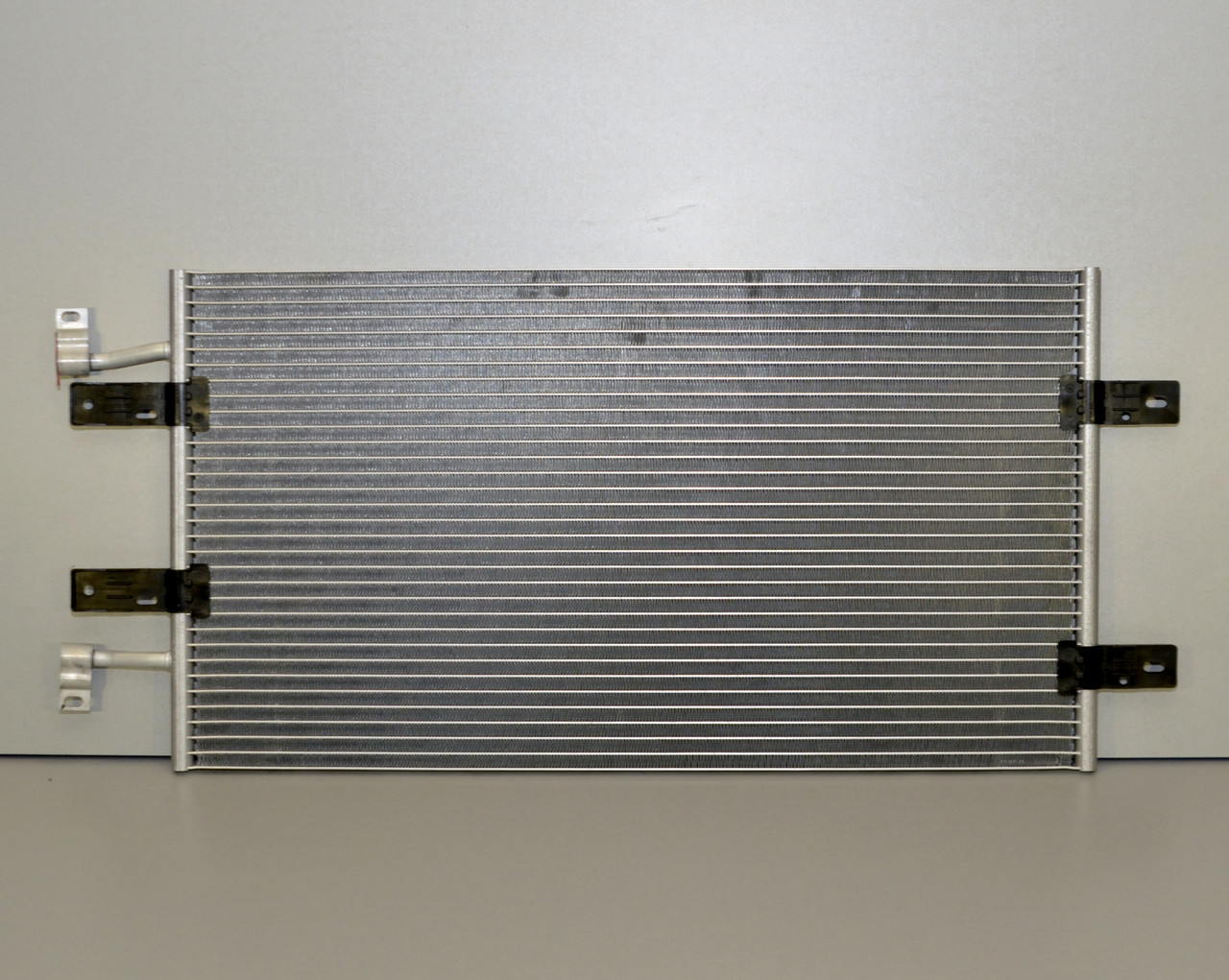 Радиатор кондиционера на Renault Trafic 2.0dCi+2.5dCi (146 л.с.) 2006->2014 Renault (Оригинал) 8200774211 - фото 1 - id-p445074538