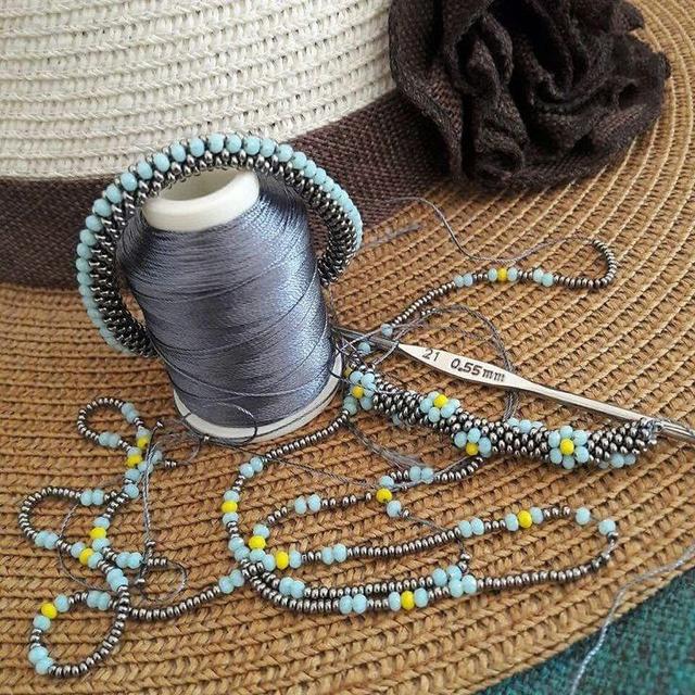 Гачки для в'язання з бісером