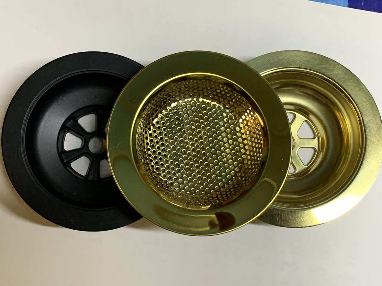 Сітка - фільтр, сміттєзбірник на євросифон в золотому кольорі 114 мм