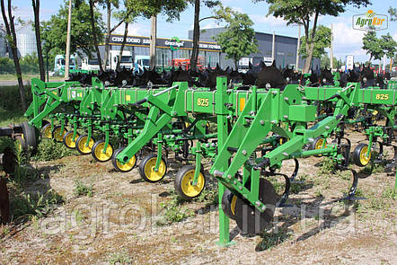 Просапний культиватор John Deere 825 (593) - 8 рядів, фото 1