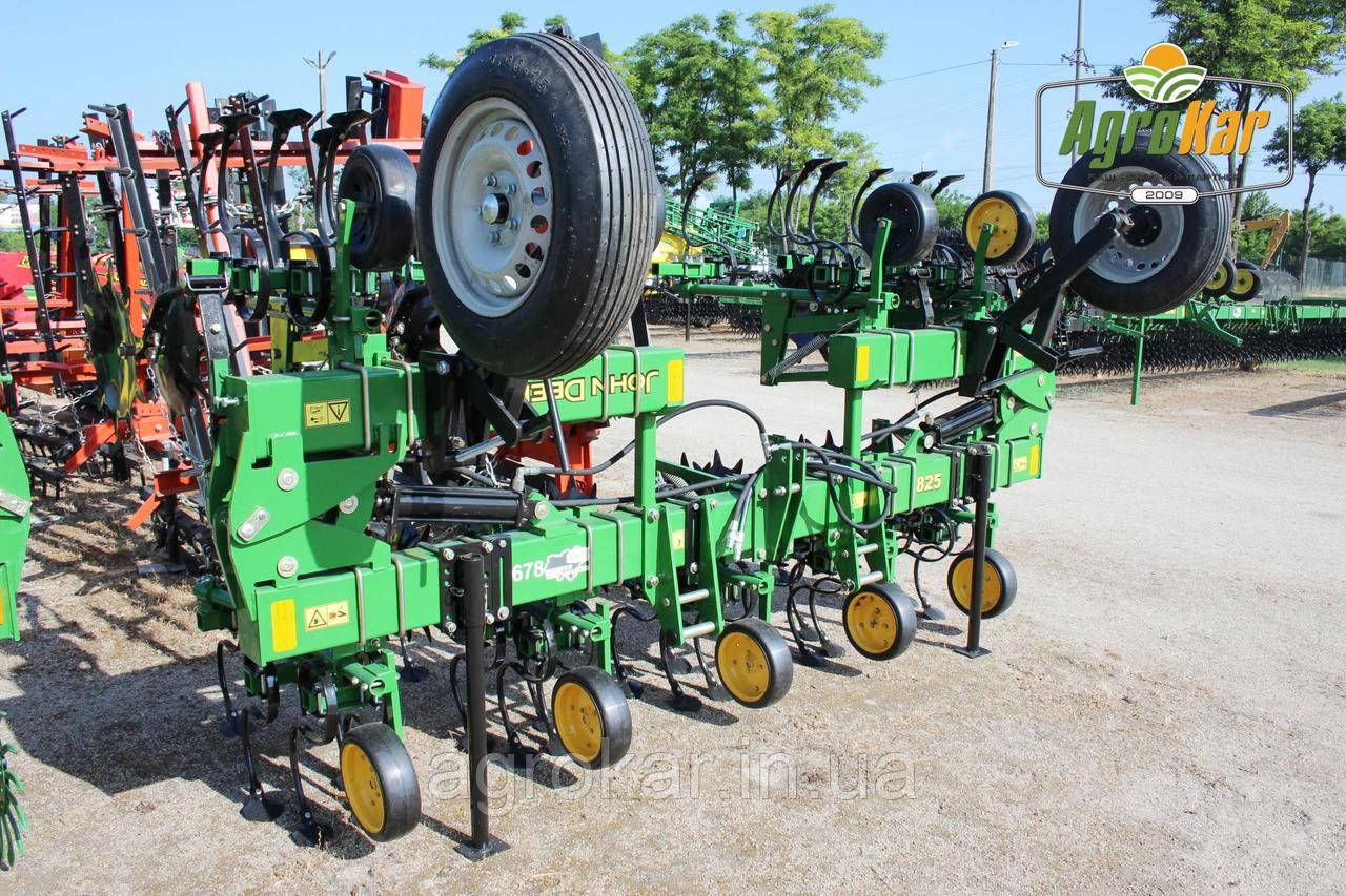 Просапний культиватор John Deere 825 (678) - 8 рядів