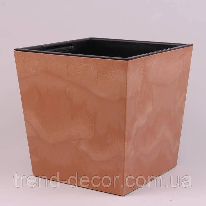 Горщик пластмасовий з вкладом URBI SQUARE LOW BETON EFFECT теракотовий 28.5х28.5см.
