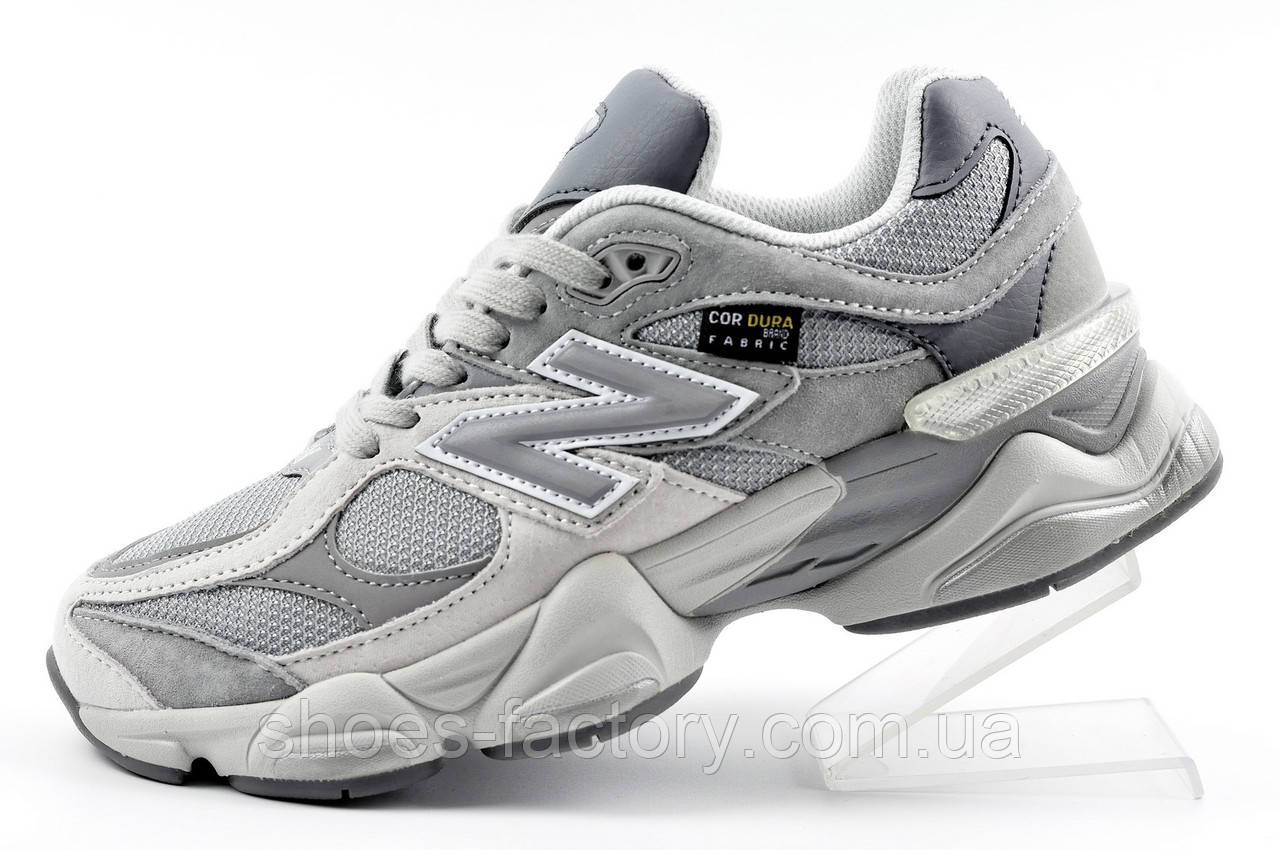 Кросівки жіночі New Balance 9060