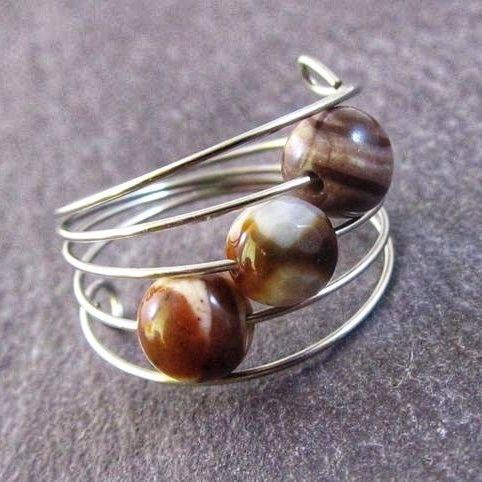 Каблучка на дроті меморі