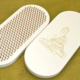 Динамічні, Анатомічні цвяхи для ніг, цвяхостояння.Біла овальна дошка садху з мідними цвяхами.