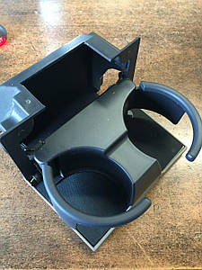 Nissan Frontier 2007-2019 Задній підсклянник Новий Оригінал