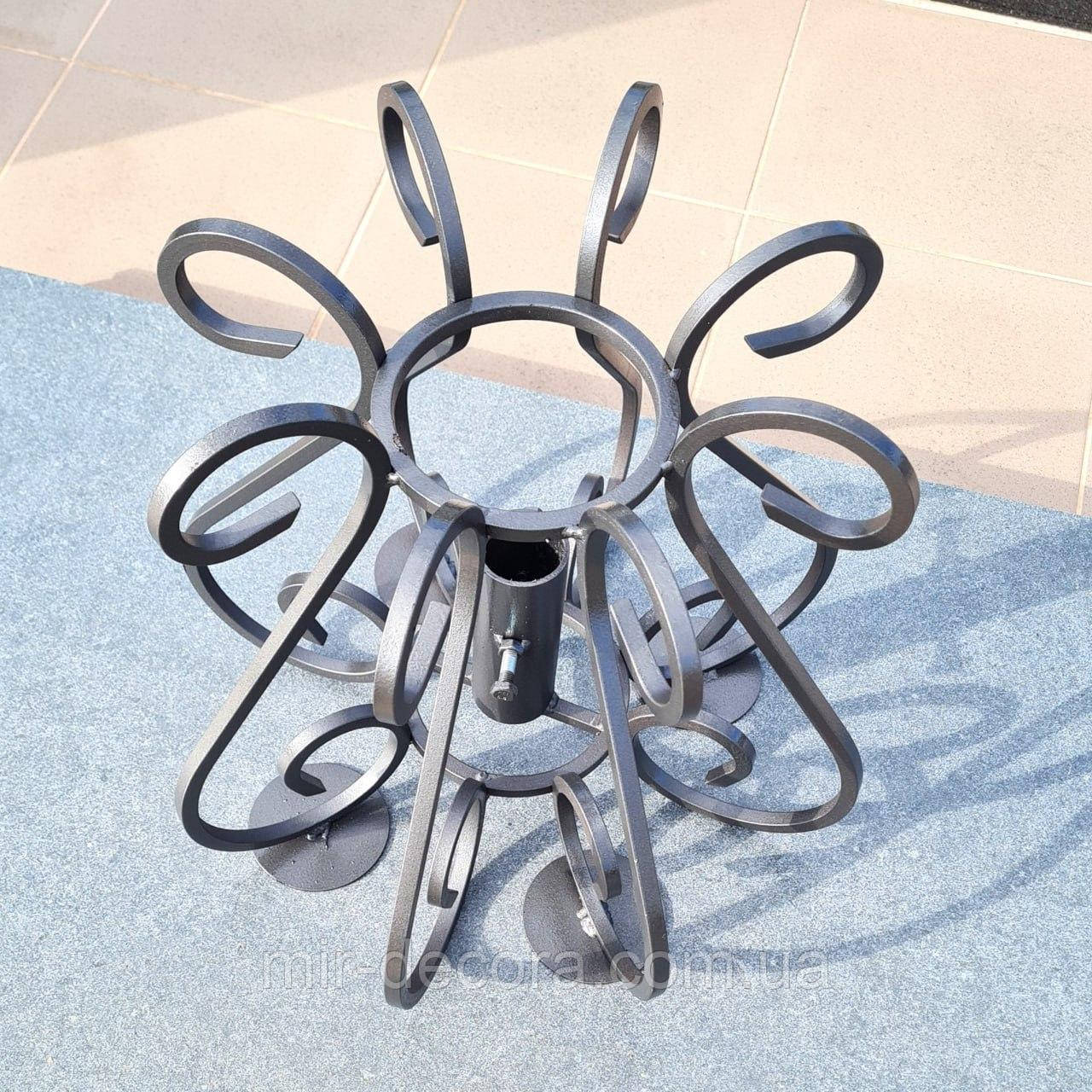 Ваза надгробна з металу, ваза для цвинтаря, ваза на Алею Слави, кована ваза на могилу.