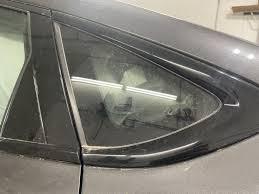 Форточка ліва Chrysler 200 S