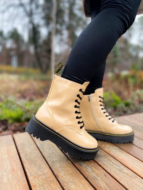 Жіночі черевики Dr. Martens Jadon Patent Beige Lacquer (с мехом) ALL02878 37