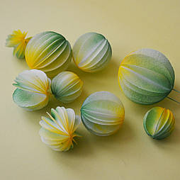 Вафельний декор Slado  "Кулі/cфери жовто-зелені" 9 шт.