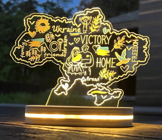 Нічник у формі карти України Ukraine Victory Home 13*18 см світле та темне дерево