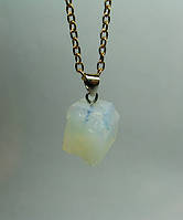 Кулон із натурального опалу на ланцюжку