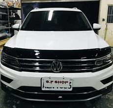 Дефлектор капота (мухобійка) Volkswagen Tiguan 2016+ HIC