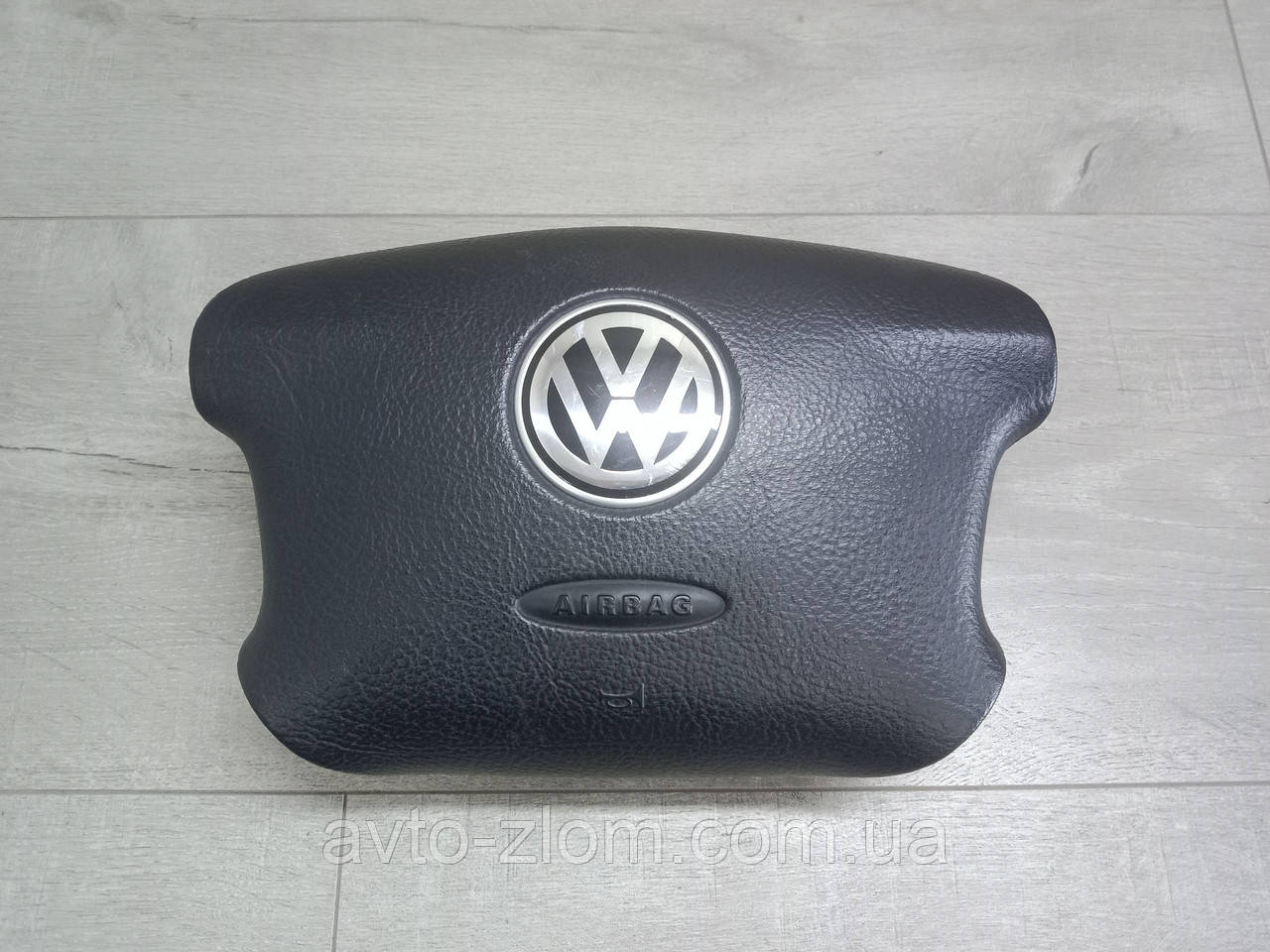 Airbag, подушка безпеки у кермо Volkswagen Golf 4, Passat B5, Гольф 4, Пасат Б5. 3B0880201AE.