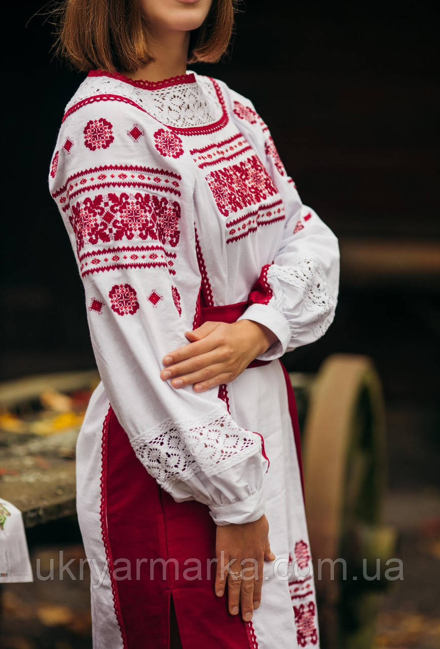 сукня вишита з мережкою