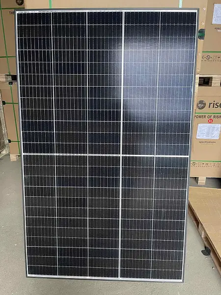 Сонячна монокристалічна панель Risen RSM40-8-410M BLACK FRAME