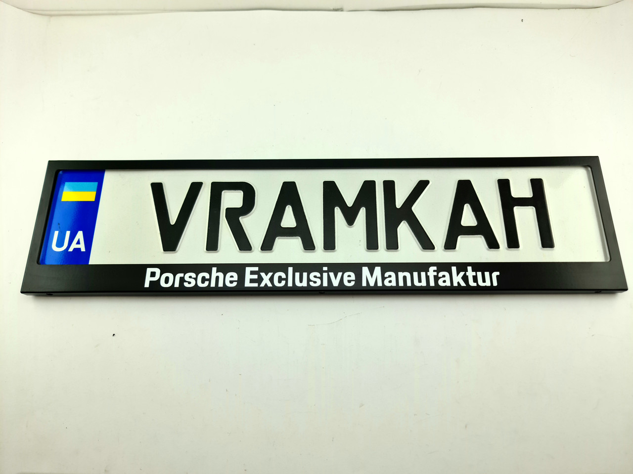 Номерна рамка для авто Porsche