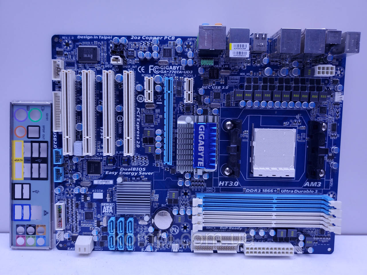 Материнська плата sAM3 Gigabyte GA-MA770TA-UD3 (Socket AM3,DDR3,б/в)