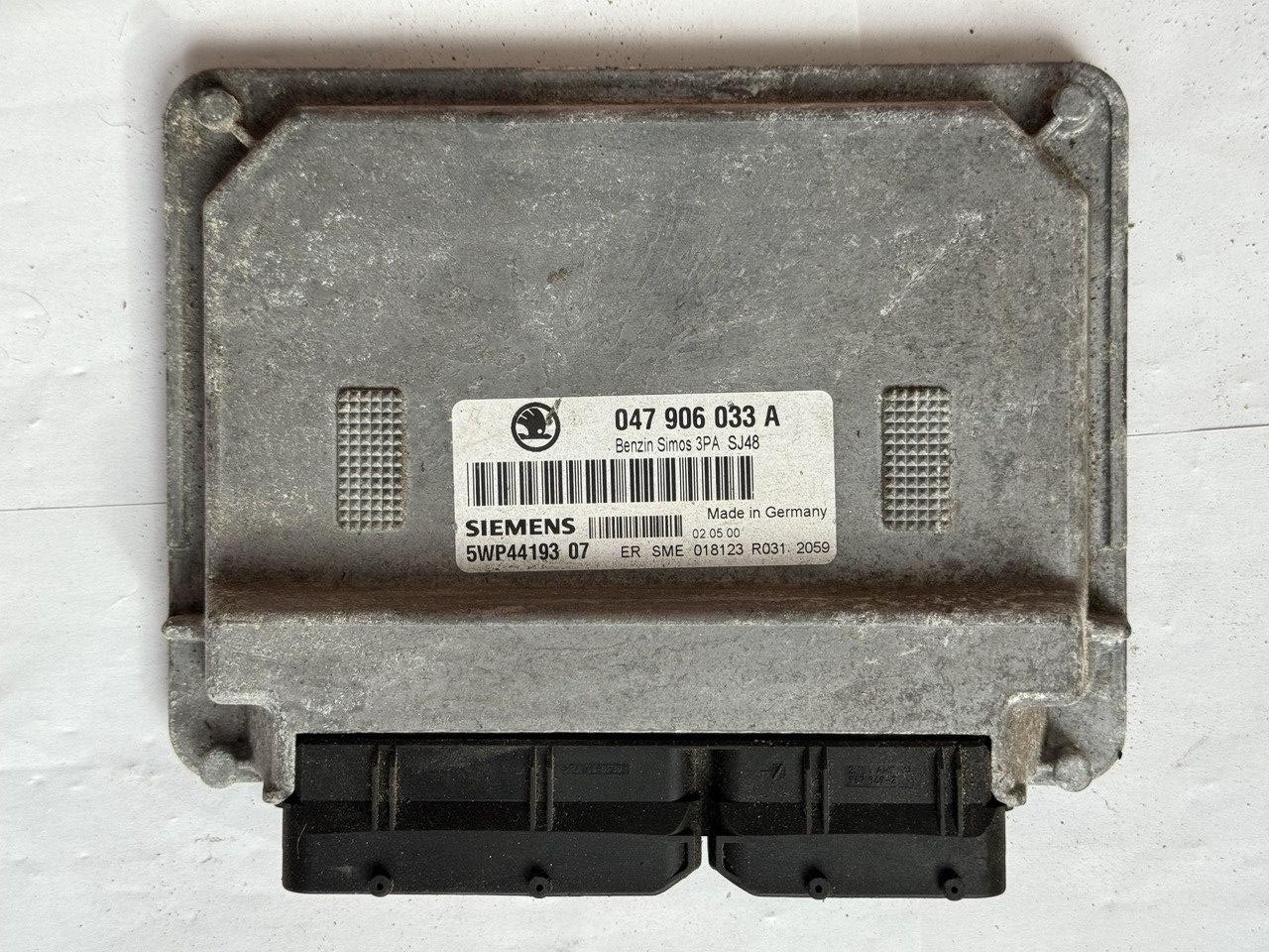 Електронний блок керування Skoda Siemens 047 906 033 A / 047906033A / 5WP4419307, фото 1
