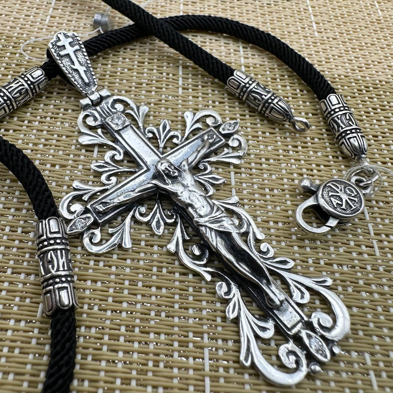 Мужской комплект шелковый шнурок с серебряными вставками и красивый ажурный крест 925 проба от компании Sriblo Ukraine