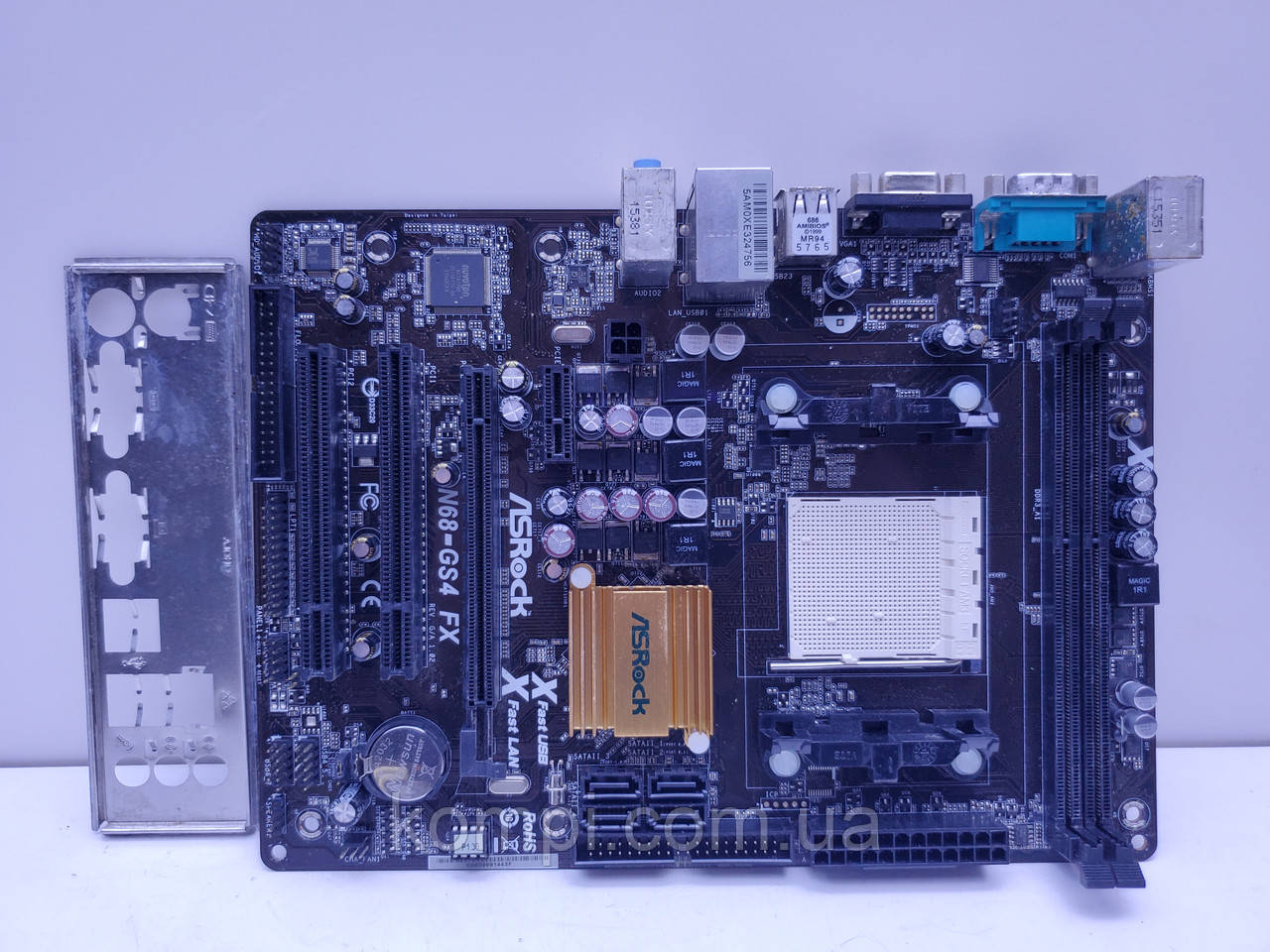 Материнська плата sAM3+ ASRock N68-GS4 FX (Socket AM3+, DDR3, б/у)