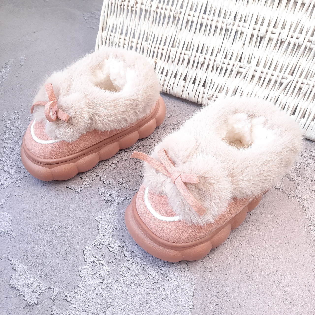 Дитячі домашні капці від 22 до 27 розмір кімнатні хутряні зимові капчики для дівчинки садочка будинку, фото 1