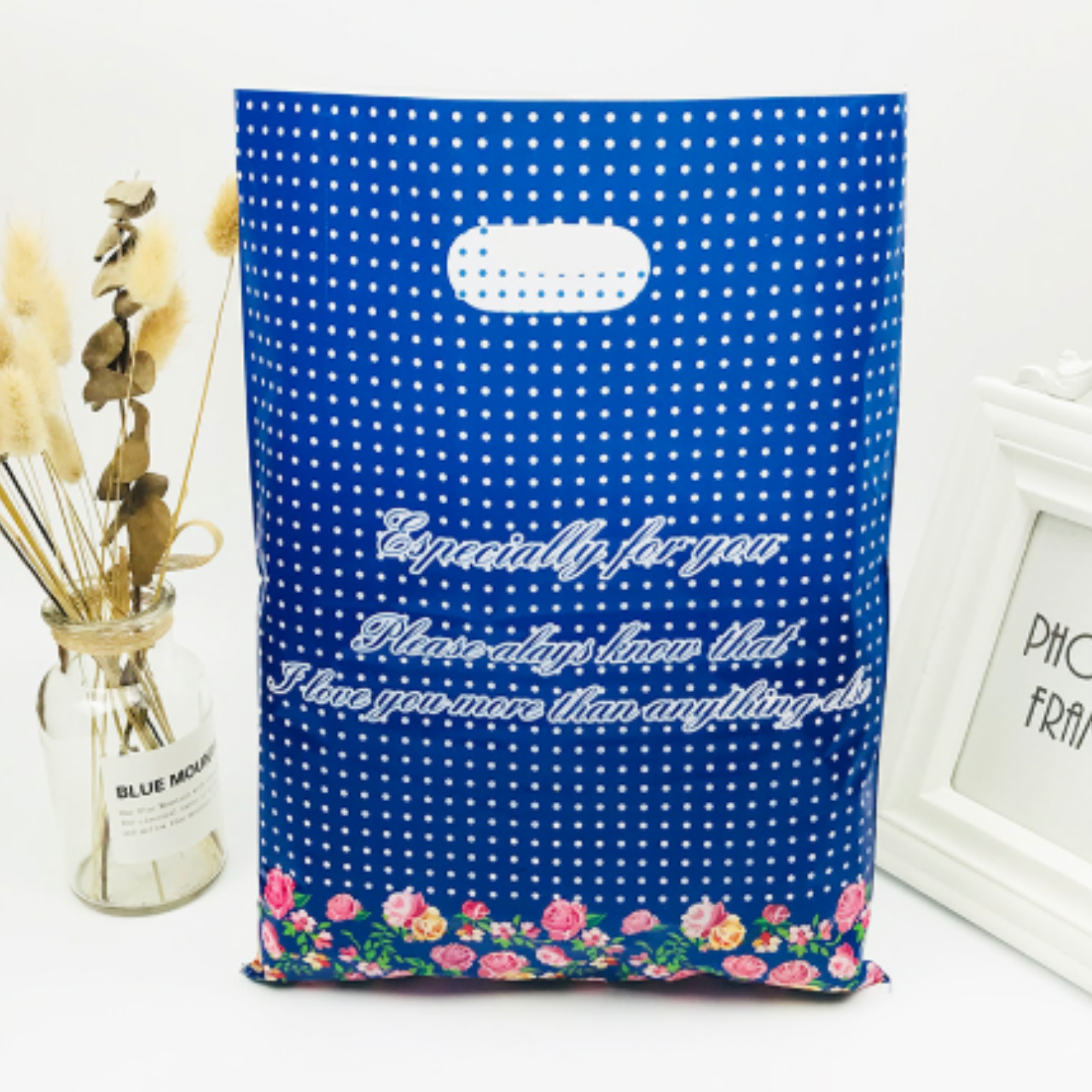 Пакети з прорізною ручкою, пакет банан 35x45 см 100 шт пакет з прорізною ручкою тип банан, фото 1