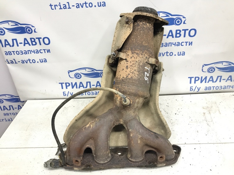 Колектор випускний з каталізатором Toyota Avensis T25 1.8 БЕНЗИН 1ZZFE 2003 (б/в)