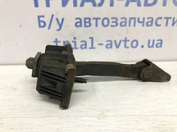 Обмежувач дверей передній лівий Toyota Avensis T25 2.0 DIESEL 1CDFTV 2003 (б/в)