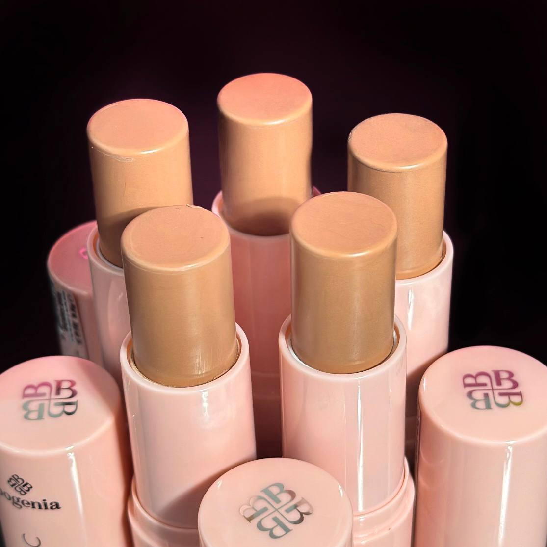 Контуринг для обличчя Bogenia Angelic Contour Stick 8,5 г NOCCIOLA, фото 1